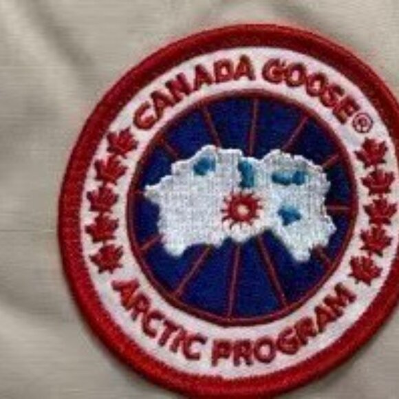 🍻🍻2024 Canada goose new down jacket - Picture 7 of 8